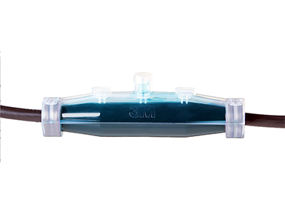 foto noticia La nueva resina 3M™ Scotchcast™ 4 GS super hidrofóbica optimiza la protección de empalmes eléctricos de cables de baja tensión.